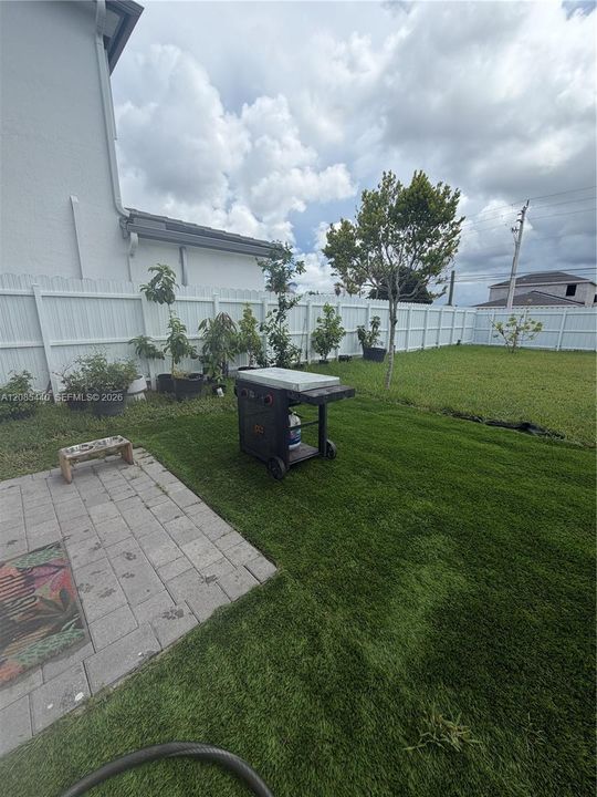 For Rent: $5,500 (4 beds, 2 baths, 2591 Square Feet)
