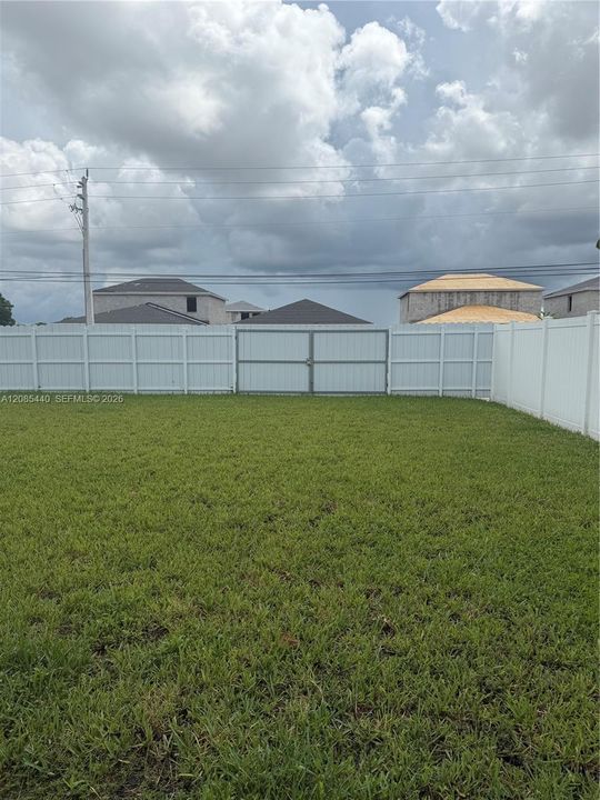 For Rent: $5,500 (4 beds, 2 baths, 2591 Square Feet)