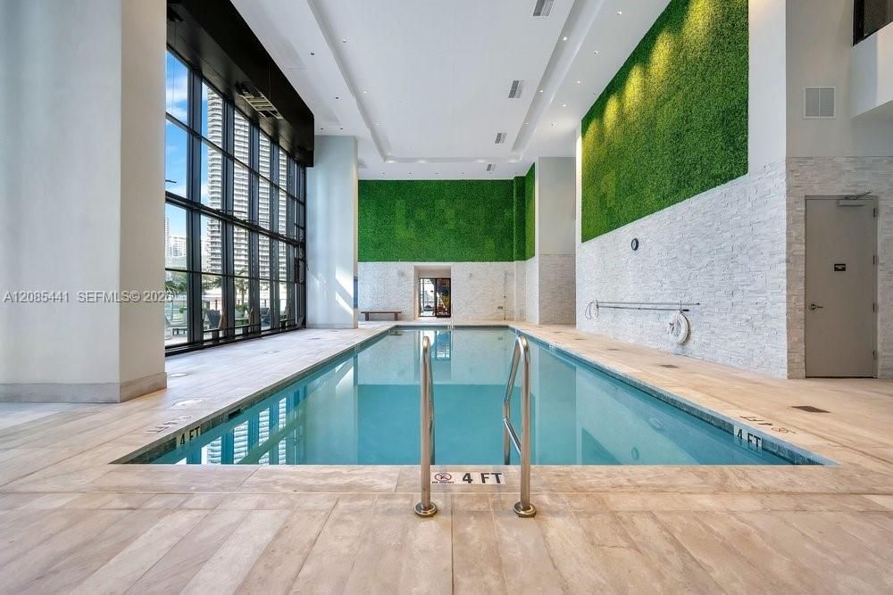 En Venta: $520,000 (0 camas, 1 baños, 442 Pies cuadrados)