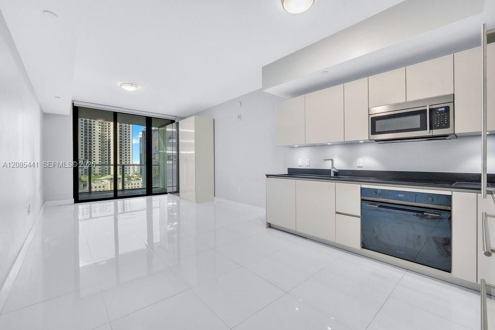 En Venta: $520,000 (0 camas, 1 baños, 442 Pies cuadrados)