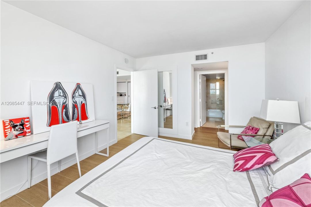 En Renta: $5,850 (2 camas, 2 baños, 1078 Pies cuadrados)