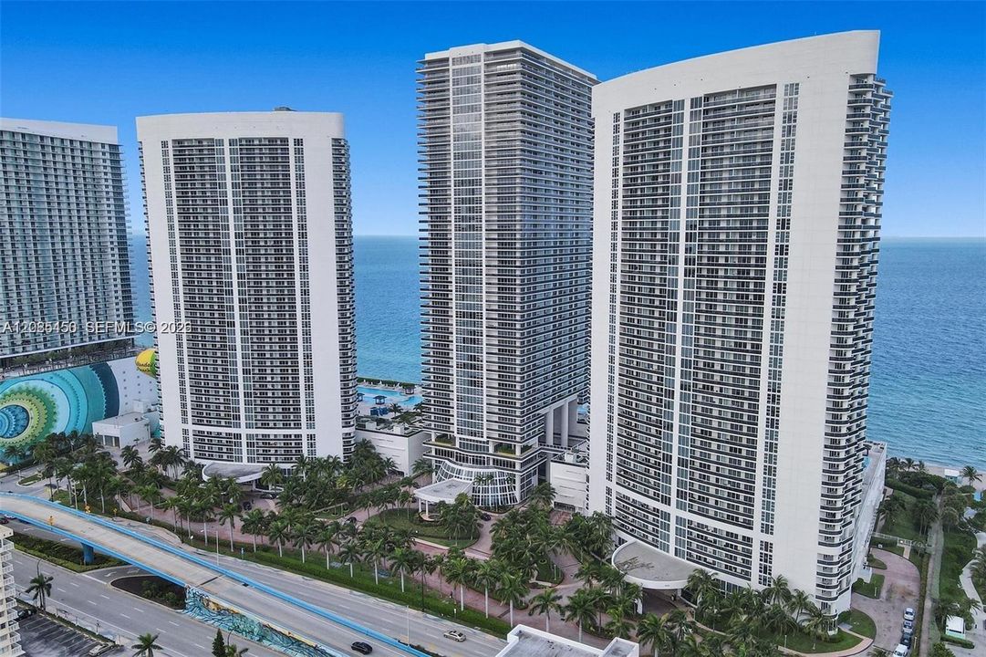 For Rent: $13,000 (3 beds, 3 baths, 2065 Square Feet)