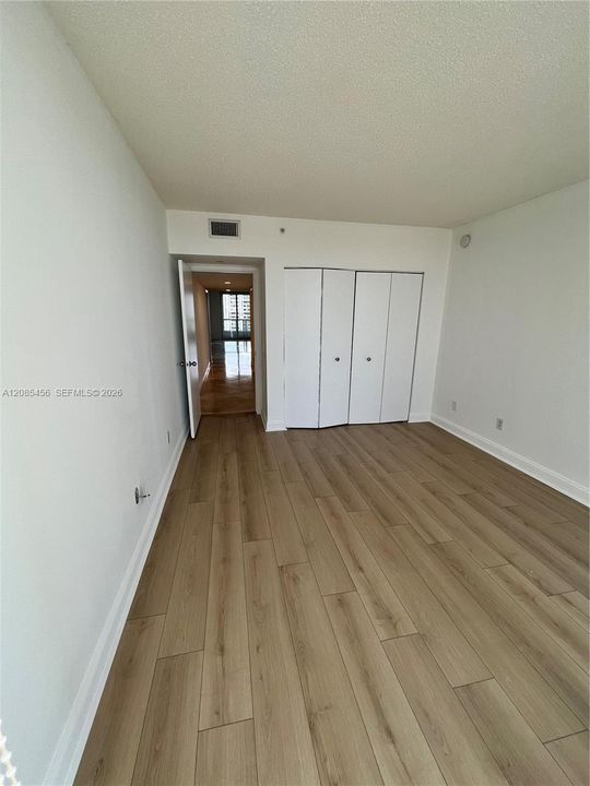 For Rent: $5,500 (3 beds, 2 baths, 1775 Square Feet)