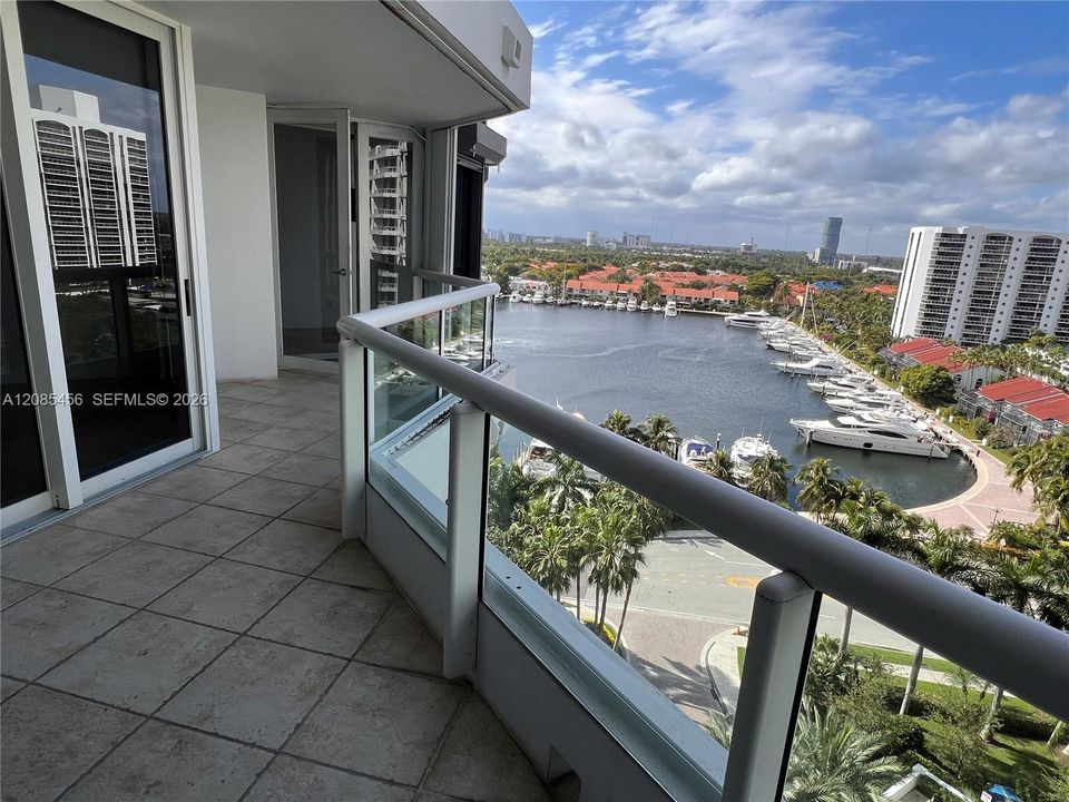 For Rent: $5,500 (3 beds, 2 baths, 1775 Square Feet)