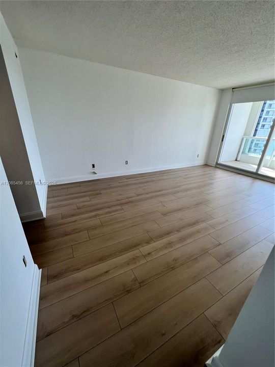 For Rent: $5,500 (3 beds, 2 baths, 1775 Square Feet)