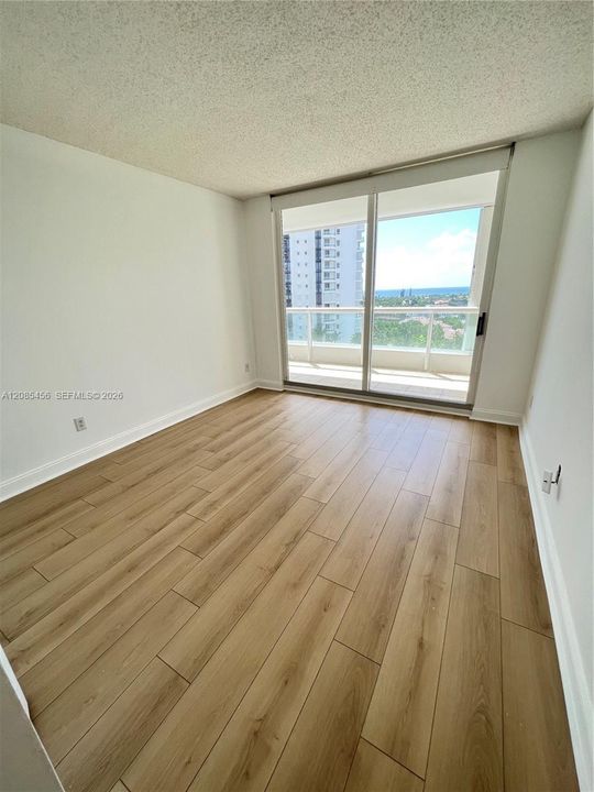 For Rent: $5,500 (3 beds, 2 baths, 1775 Square Feet)