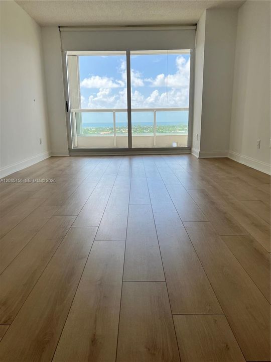 For Rent: $5,500 (3 beds, 2 baths, 1775 Square Feet)
