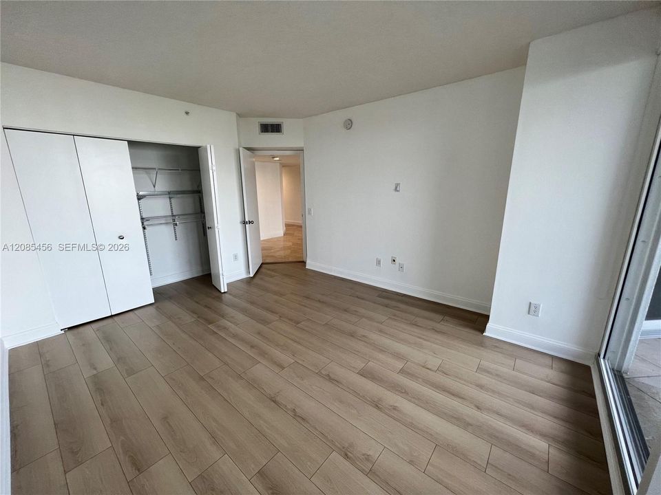 For Rent: $5,500 (3 beds, 2 baths, 1775 Square Feet)