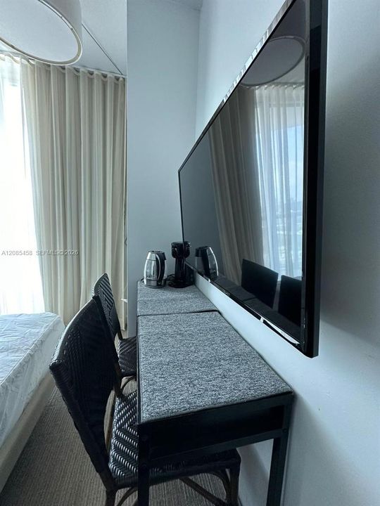 Suite B