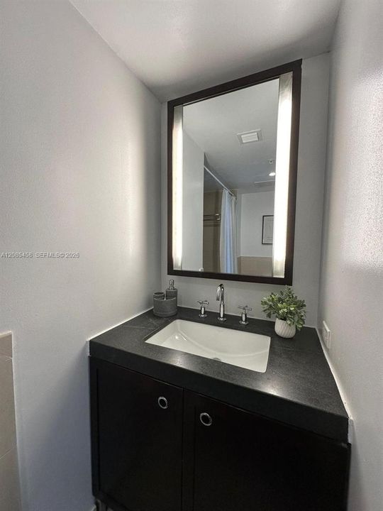 Suite B