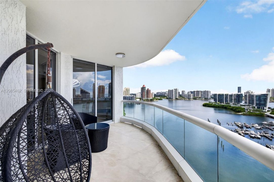 For Sale: $2,350,000 (3 beds, 2 baths, 2030 Square Feet)