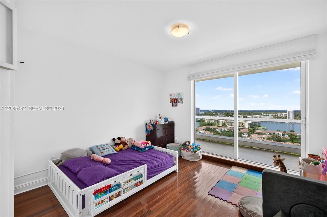 For Sale: $2,350,000 (3 beds, 2 baths, 2030 Square Feet)