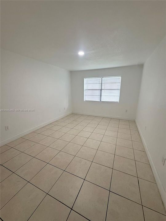 В аренду: $1,550 (1 спален, 1 ванн, 119142 Квадратных фут)