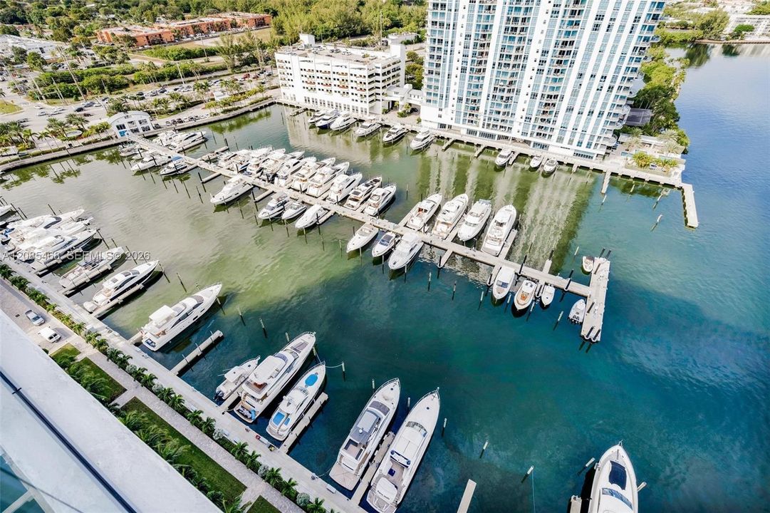 For Sale: $1,090,000 (2 beds, 2 baths, 1718 Square Feet)