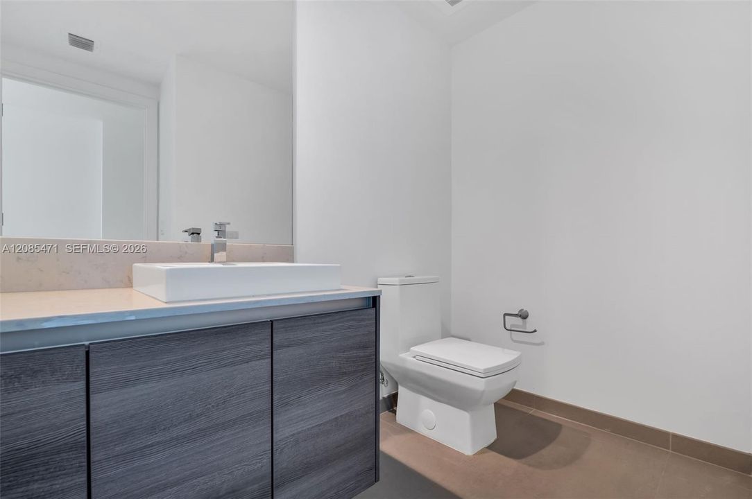 For Sale: $2,449,000 (4 beds, 4 baths, 1593 Square Feet)