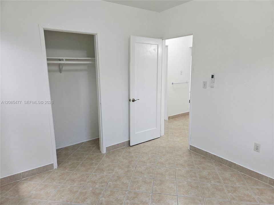 В аренду: $2,450 (2 спален, 1 ванн, 816 Квадратных фут)