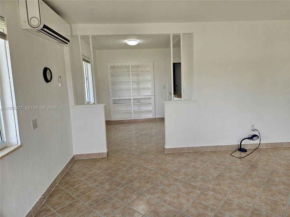 В аренду: $2,450 (2 спален, 1 ванн, 816 Квадратных фут)