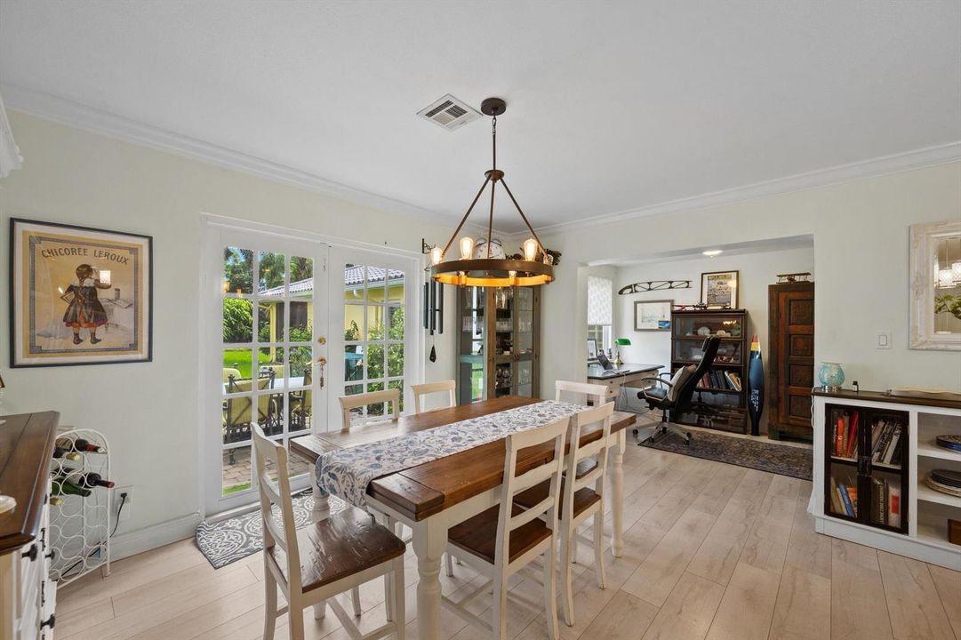 Breakfast Nook