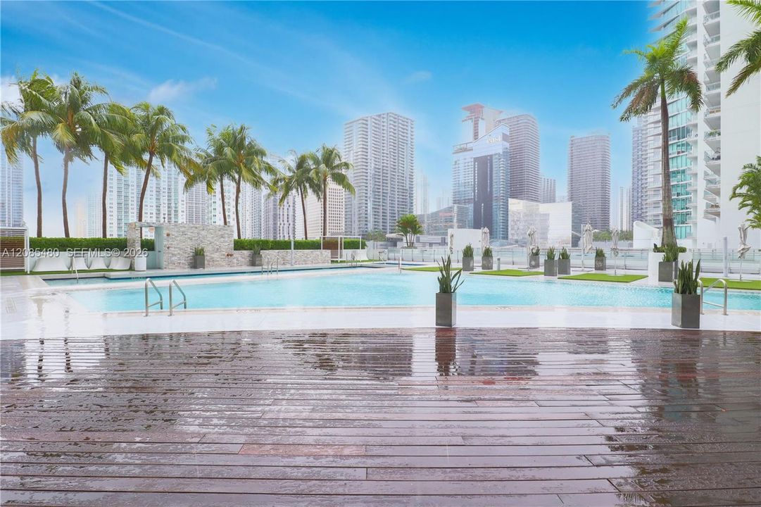 En Venta: $533,000 (2 camas, 2 baños, 1129 Pies cuadrados)
