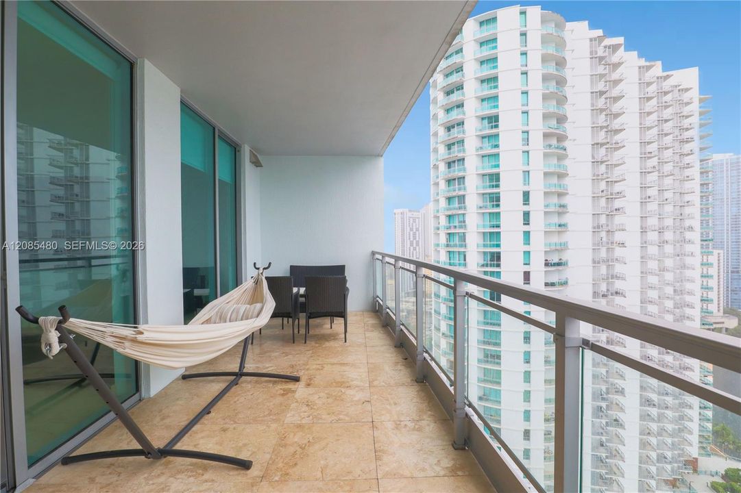 En Venta: $533,000 (2 camas, 2 baños, 1129 Pies cuadrados)