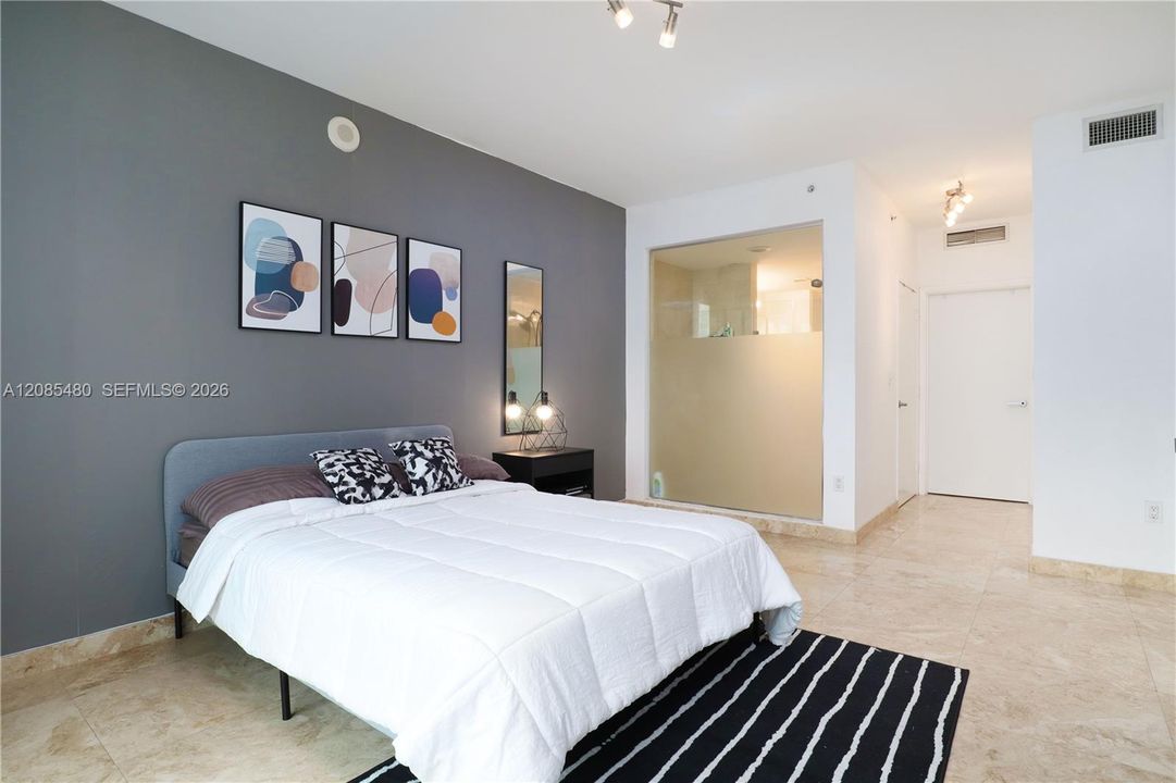 En Venta: $533,000 (2 camas, 2 baños, 1129 Pies cuadrados)