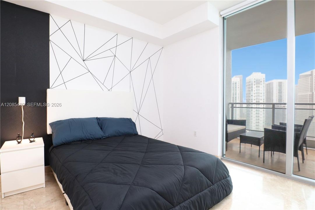 En Venta: $533,000 (2 camas, 2 baños, 1129 Pies cuadrados)