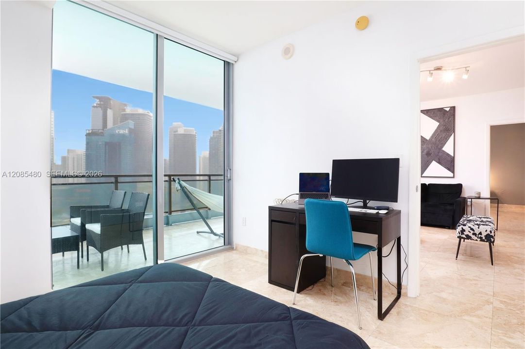 En Venta: $533,000 (2 camas, 2 baños, 1129 Pies cuadrados)