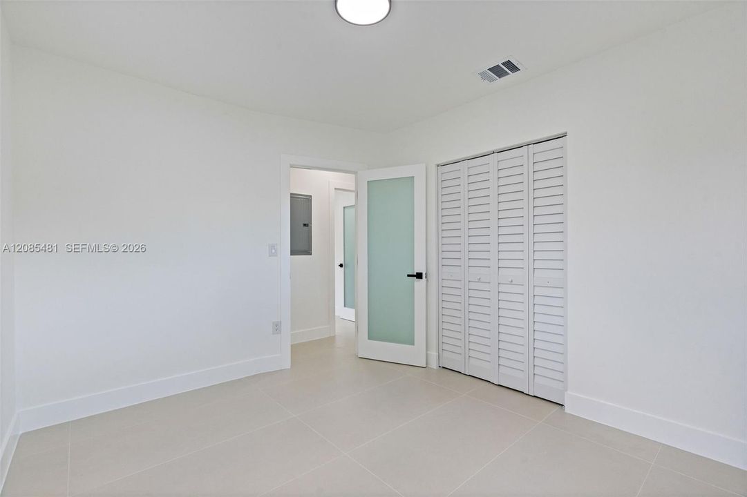 For Sale: $629,999 (3 beds, 2 baths, 1305 Square Feet)