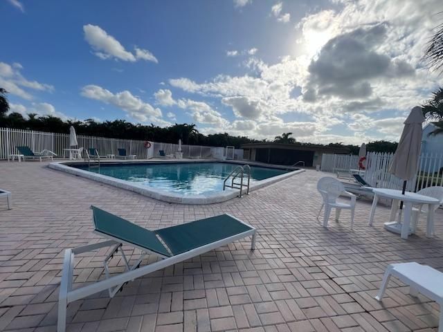 Swimming pool 3