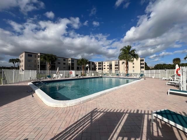 Swimming pool 4
