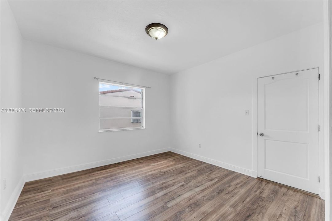 В аренду: $2,500 (2 спален, 1 ванн, 2610 Квадратных фут)