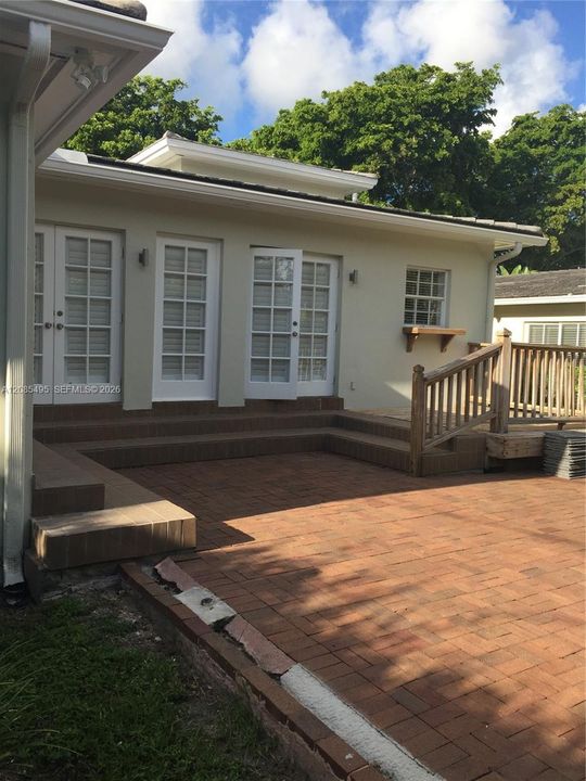 For Rent: $6,250 (3 beds, 3 baths, 1713 Square Feet)