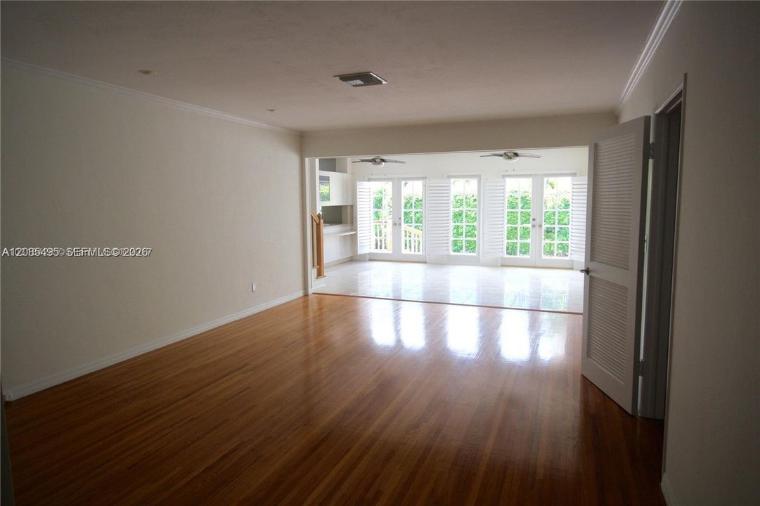 For Rent: $6,250 (3 beds, 3 baths, 1713 Square Feet)