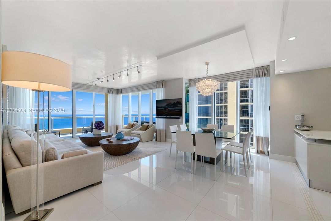 For Sale: $5,199,000 (4 beds, 4 baths, 2736 Square Feet)