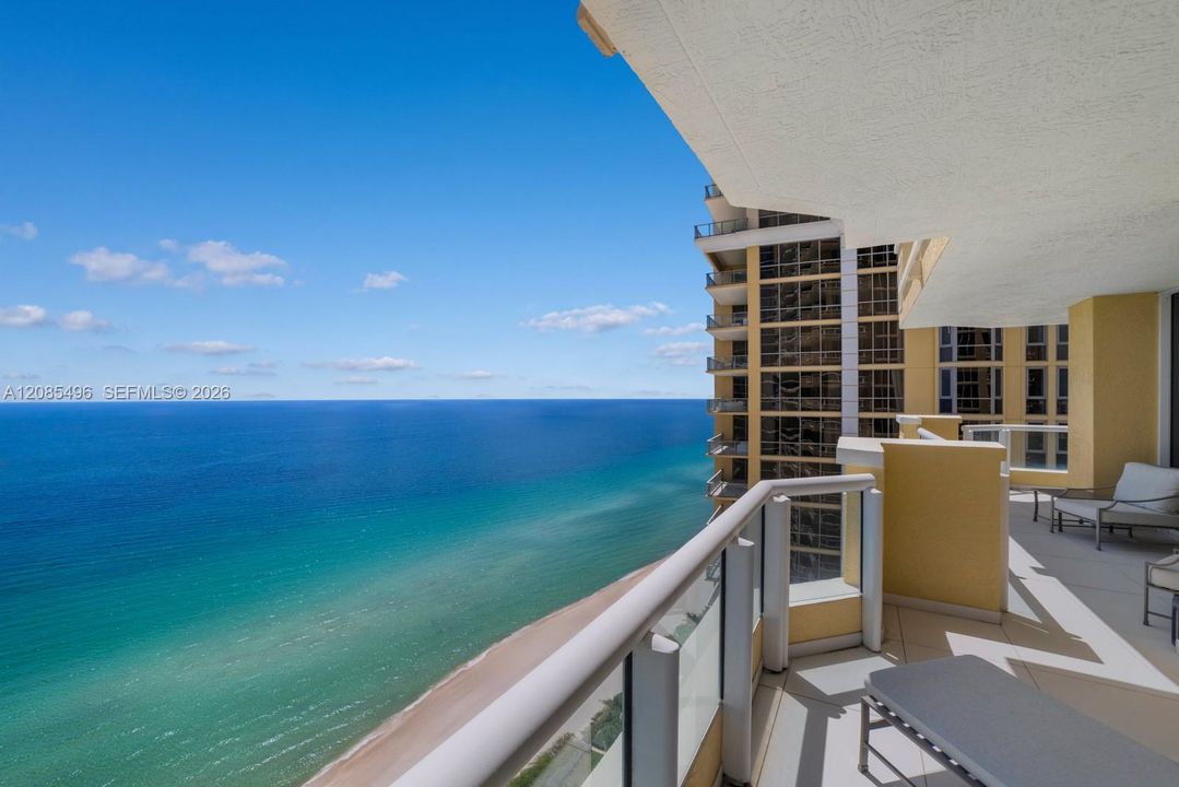 For Sale: $5,199,000 (4 beds, 4 baths, 2736 Square Feet)