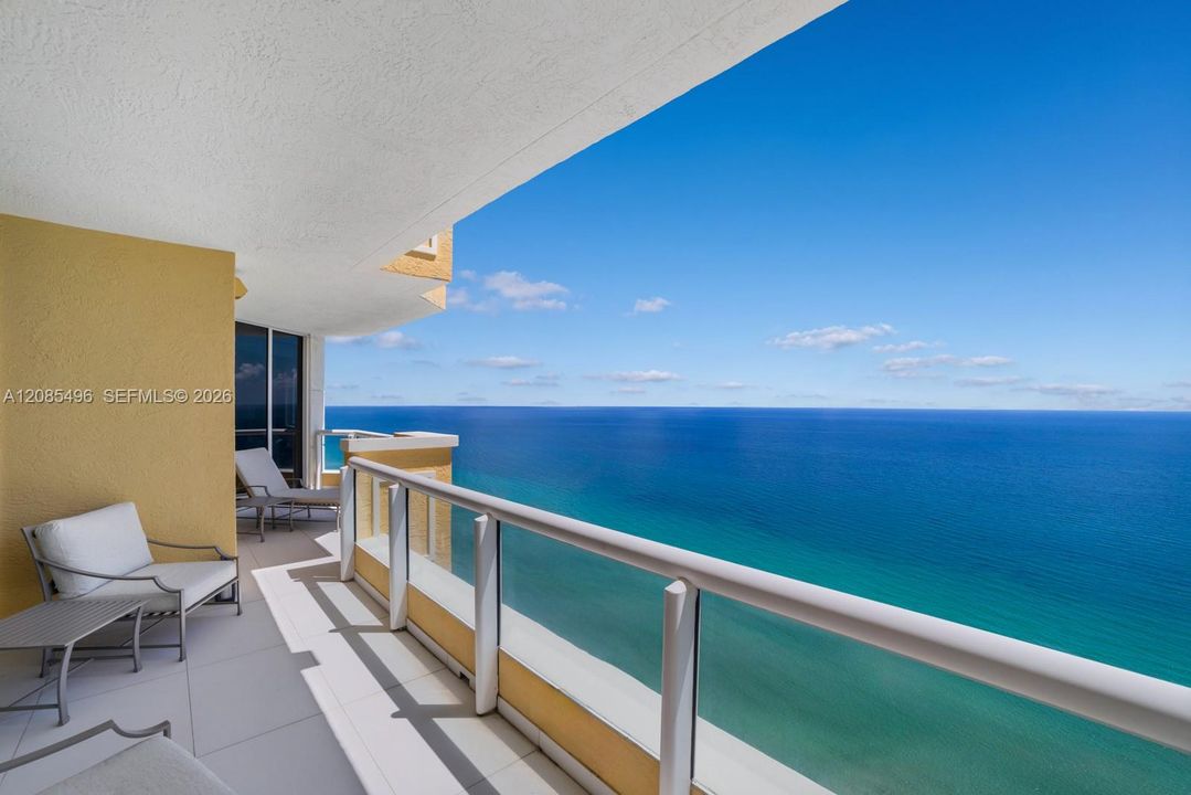 For Sale: $5,199,000 (4 beds, 4 baths, 2736 Square Feet)