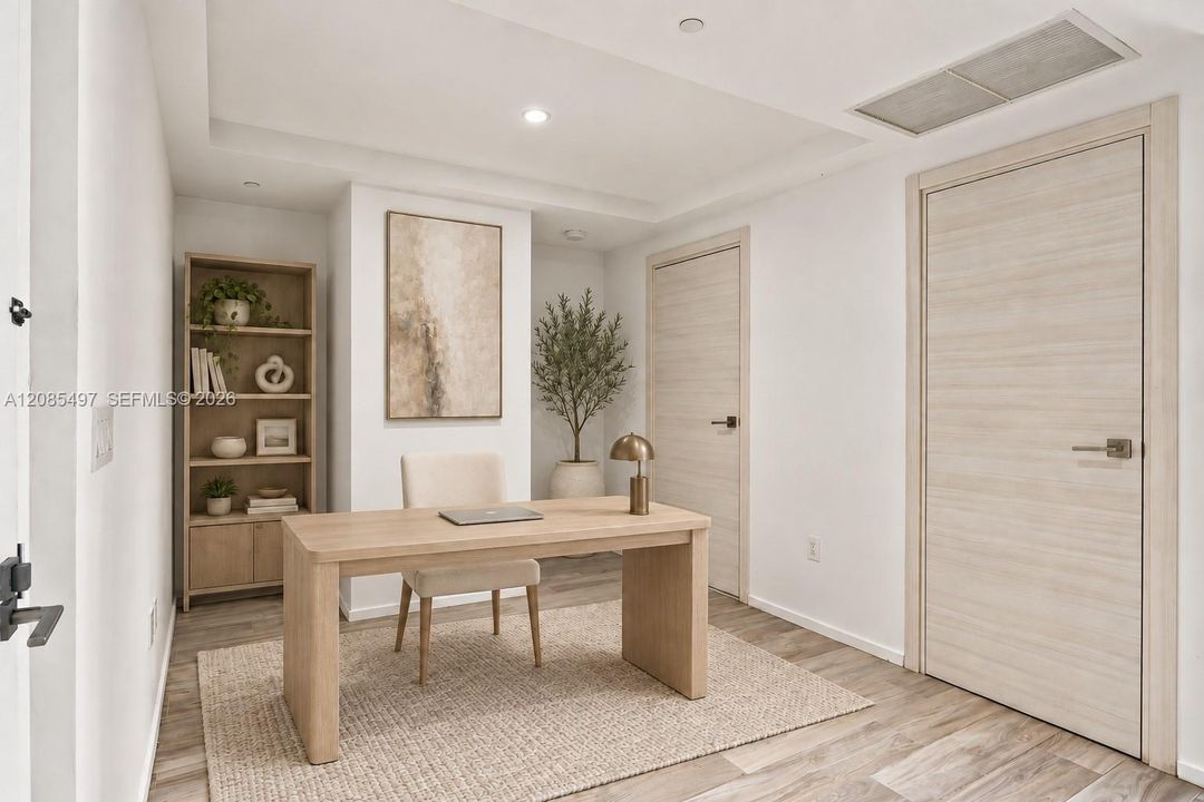 For Sale: $920,000 (2 beds, 2 baths, 1253 Square Feet)