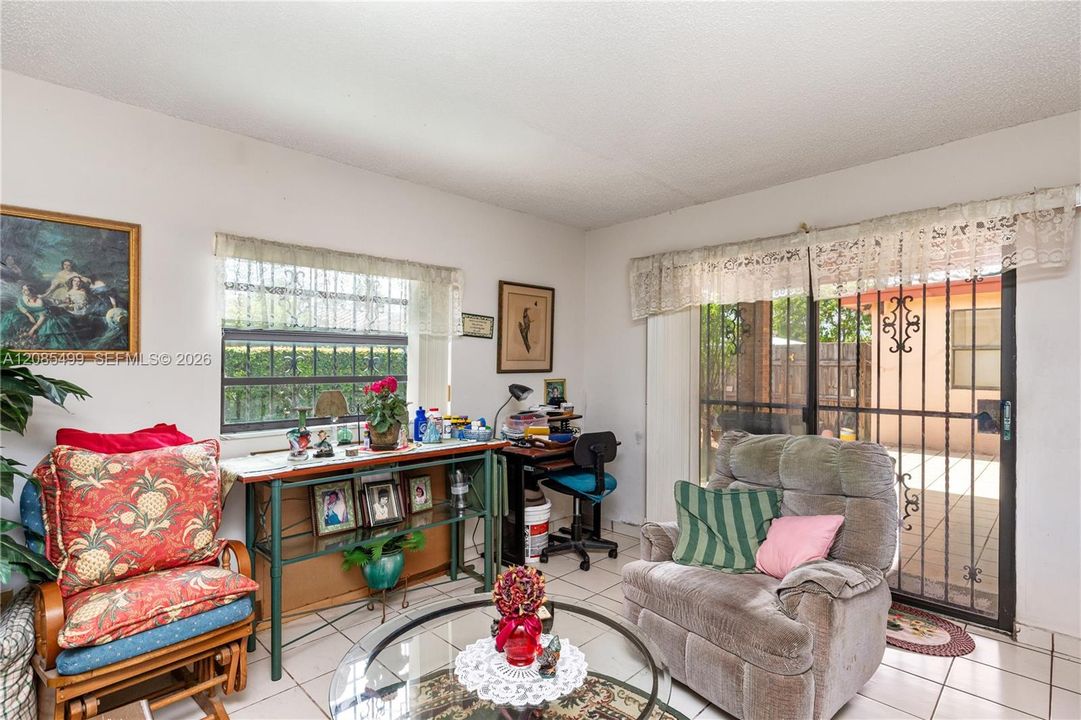 For Sale: $595,000 (3 beds, 2 baths, 1710 Square Feet)