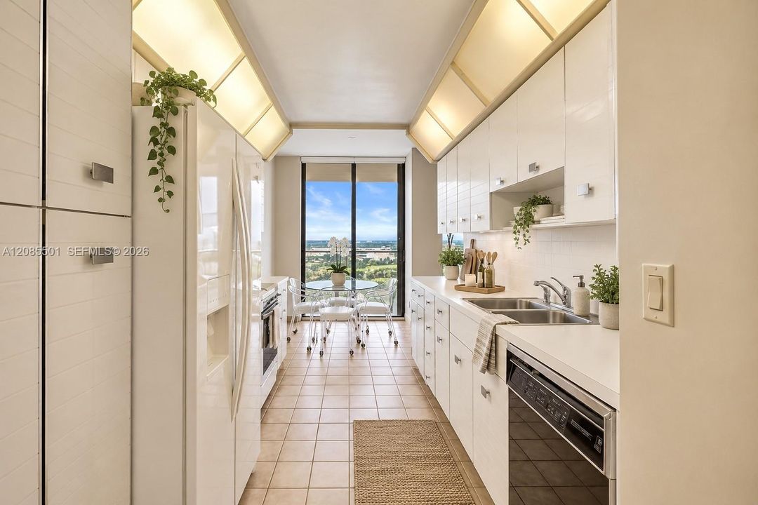 For Sale: $635,000 (2 beds, 2 baths, 1810 Square Feet)