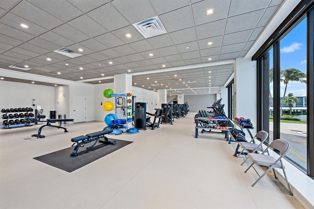 100 Lakeshore Dr 2151-33