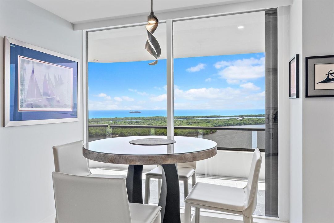 100 Lakeshore Dr 2151-18
