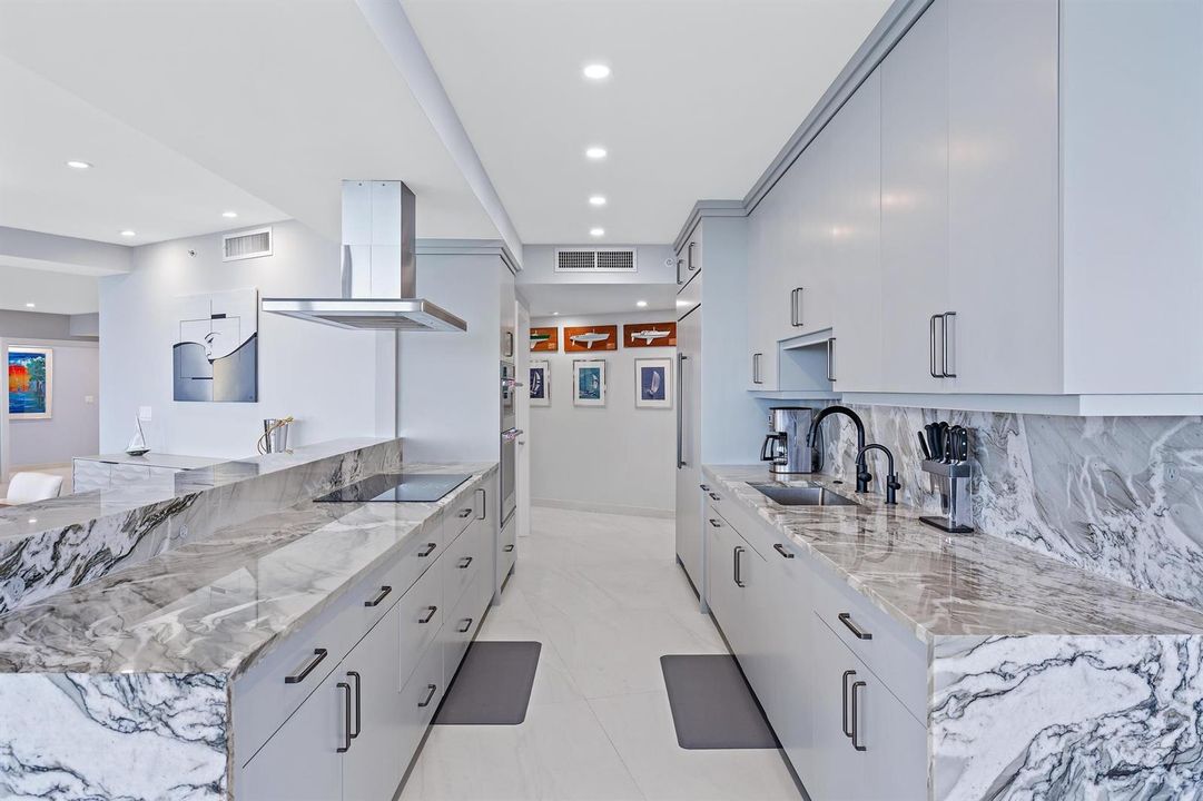 100 Lakeshore Dr 2151-15