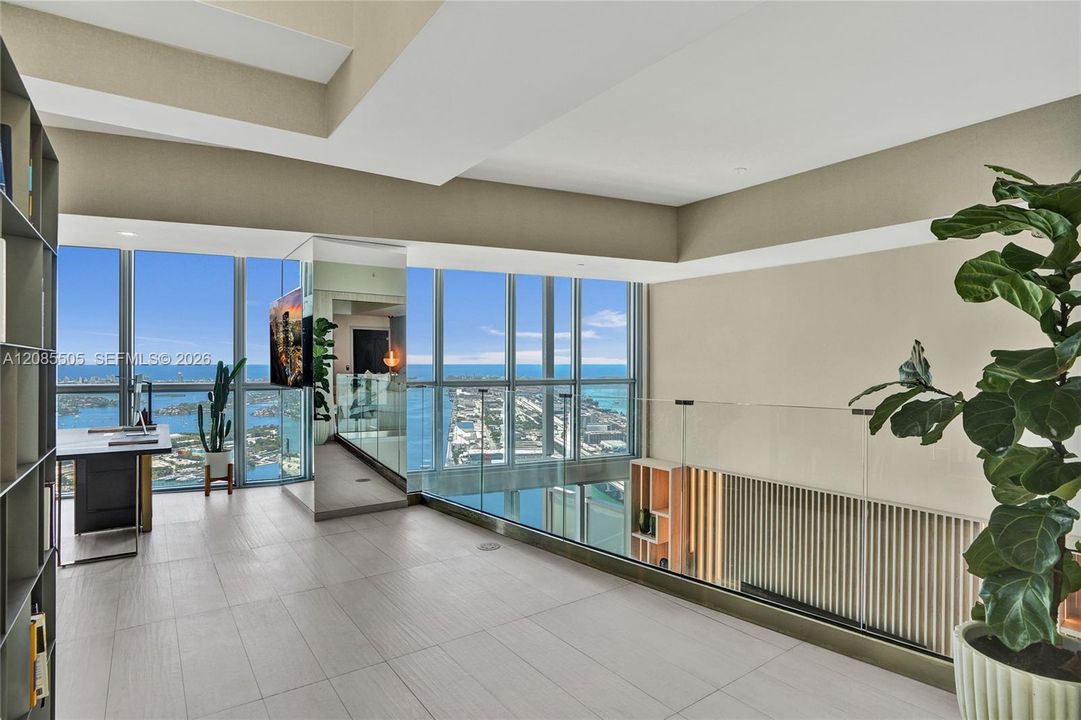 В аренду: $24,500 (3 спален, 2 ванн, 2888 Квадратных фут)