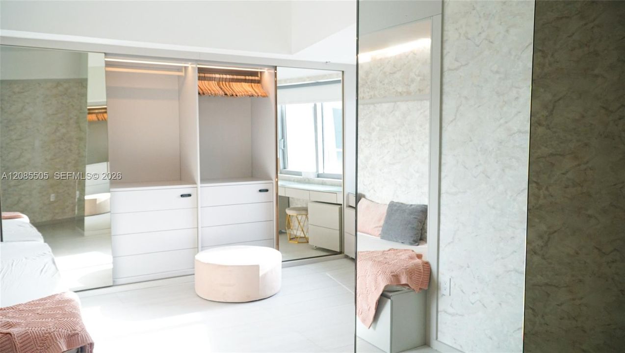 В аренду: $24,500 (3 спален, 2 ванн, 2888 Квадратных фут)