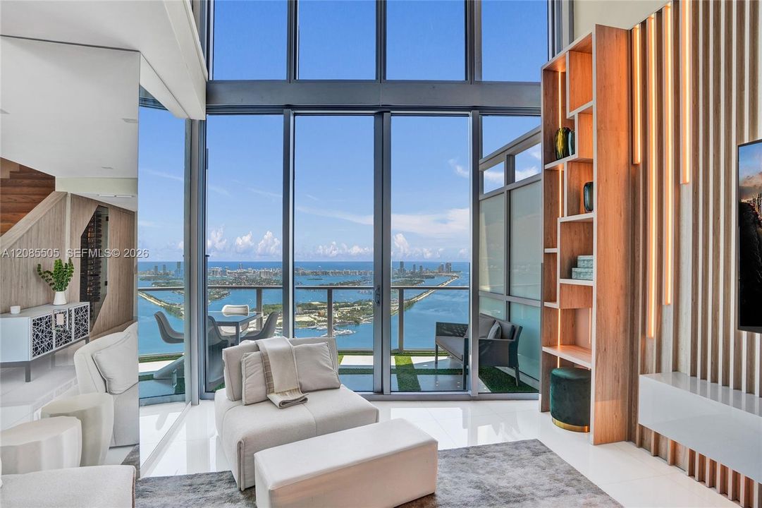 В аренду: $24,500 (3 спален, 2 ванн, 2888 Квадратных фут)