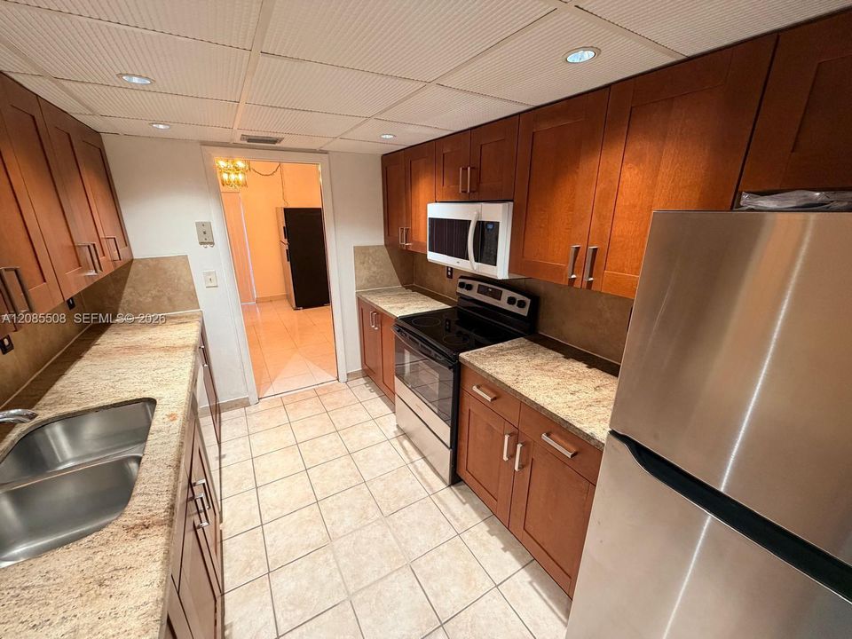En Renta: $2,800 (3 camas, 2 baños, 1680 Pies cuadrados)