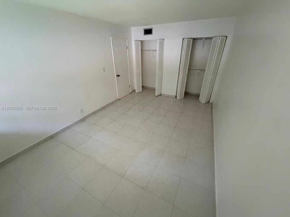 En Renta: $2,800 (3 camas, 2 baños, 1680 Pies cuadrados)