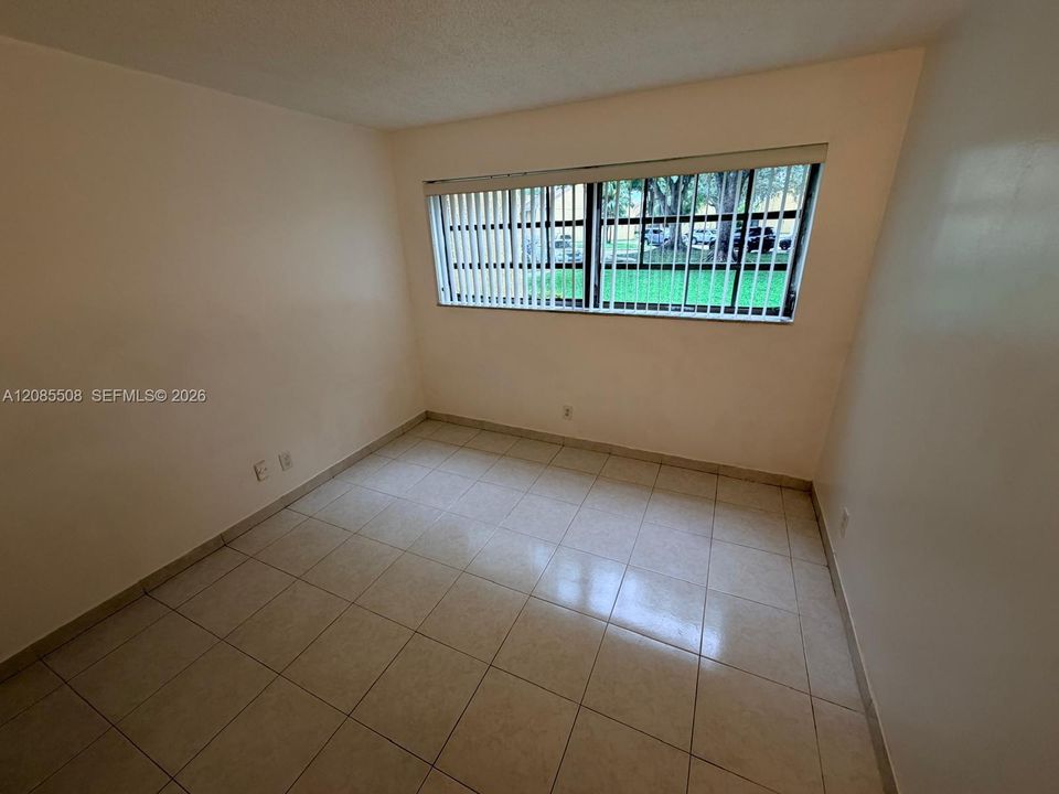 En Renta: $2,800 (3 camas, 2 baños, 1680 Pies cuadrados)