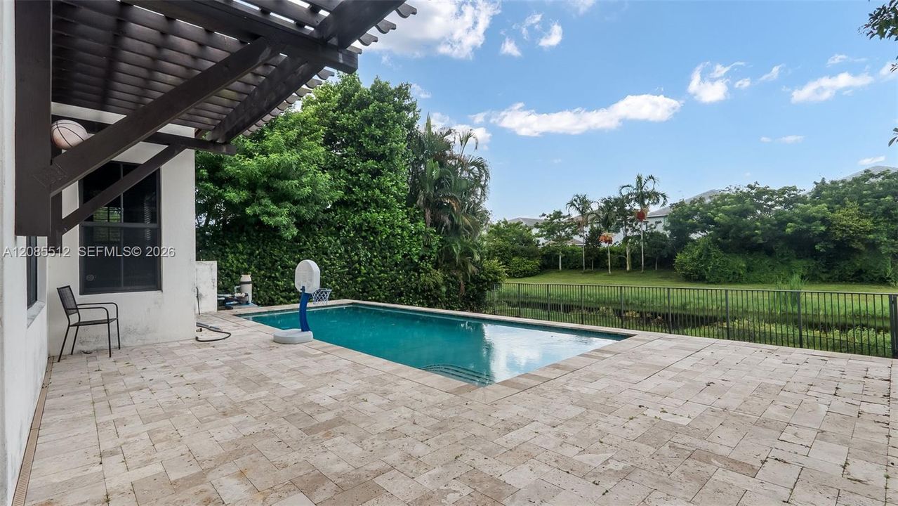 For Sale: $999,999 (3 beds, 3 baths, 2320 Square Feet)