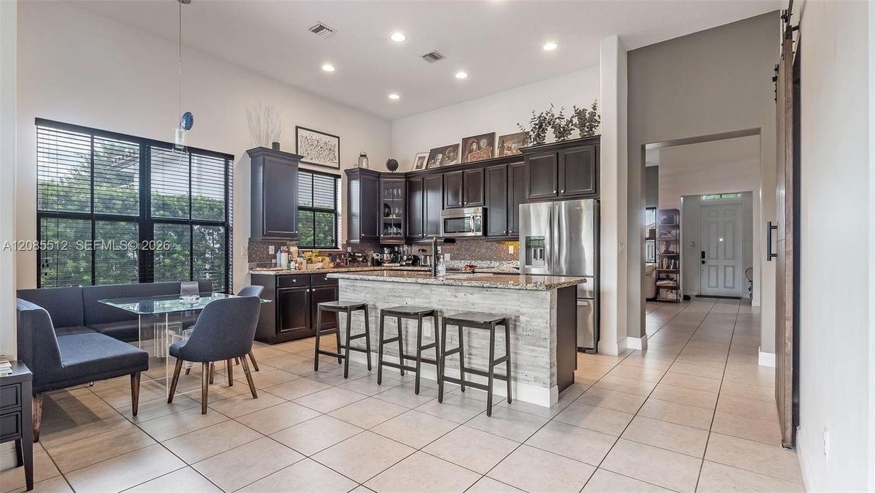 For Sale: $999,999 (3 beds, 3 baths, 2320 Square Feet)
